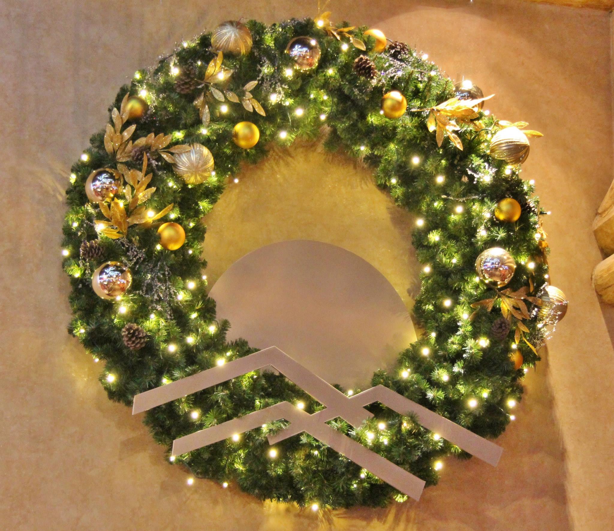 Commercial Lighted Holiday Christmas Wreaths